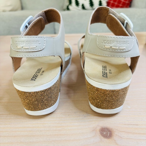 Josef Seibel Women's Quinn02 Leather Buckle Detail Wedge Sandals Size 40 or 9 - Picture 7 of 10